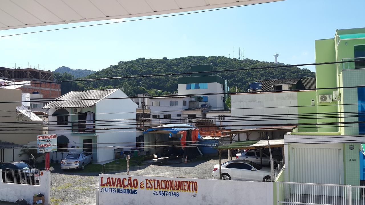 Quitinete Balneario Apartment *